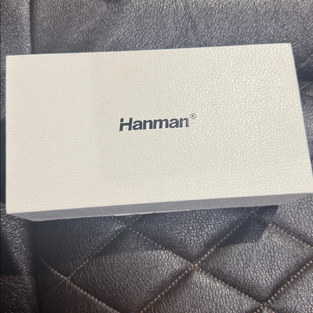 Hanman Cream Croc-Embossed Phone Case with Pouch